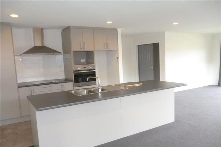 Photo of property in 15 Rossall Crescent, Rolleston, 7615