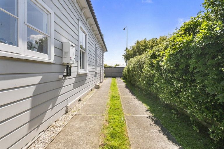 Photo of property in 18 Bourke Street, Palmerston North, 4410