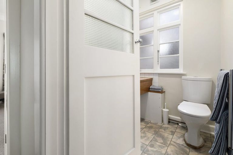 Photo of property in 20e Portland Crescent, Thorndon, Wellington, 6011