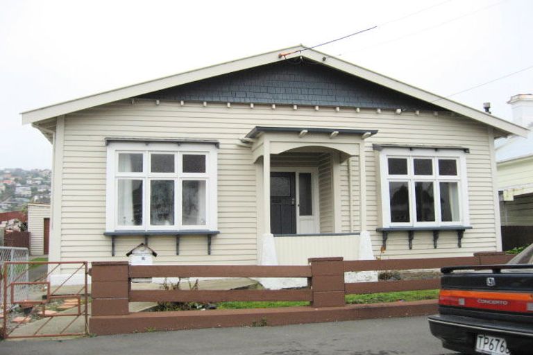 Photo of property in 16 Loyalty Street, Forbury, Dunedin, 9012