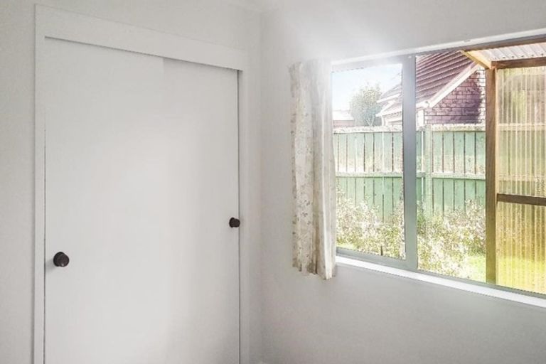 Photo of property in 10b Sharivari Place, Conifer Grove, Takanini, 2112