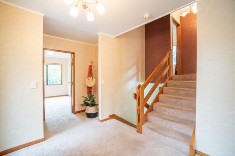 Photo of property in 126 Atawhai Road, Fitzherbert, Palmerston North, 4410