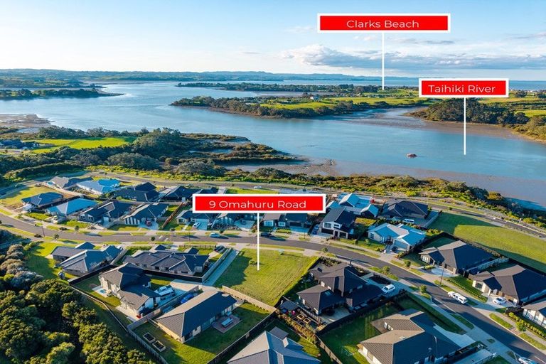 Photo of property in 9 Omahuru Road, Glenbrook, 2681