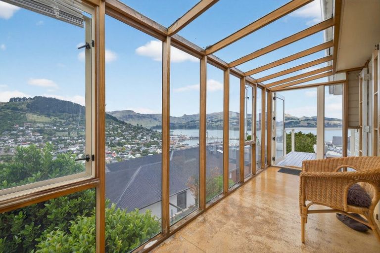 Photo of property in 12 Ross Terrace, Lyttelton, 8082