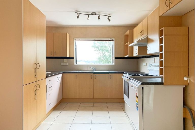 Photo of property in 1 Harvest Drive, Henderson, Auckland, 0612