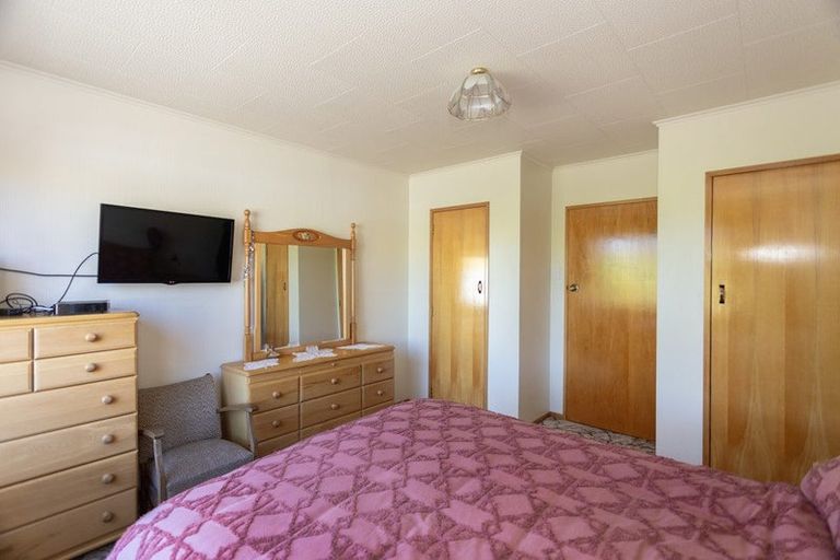 Photo of property in 16 Coronation Street, Moeraki, Palmerston, 9482