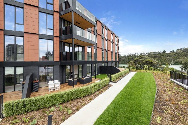 Photo of property in 3/12g Marlborough Crescent, Hobsonville, Auckland, 0616