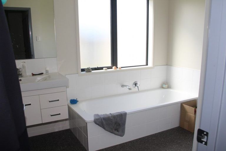 Photo of property in 10 Sea Vista, Athenree, Katikati, 3177