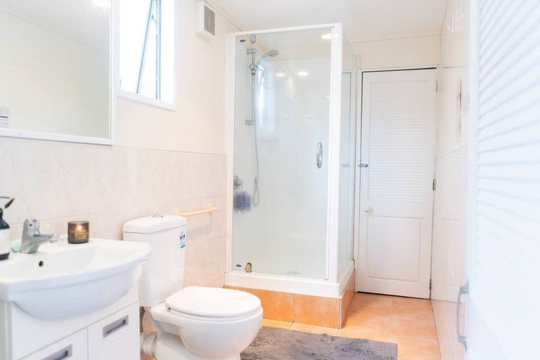 Photo of property in 22 Orion Place, Hillcrest, Auckland, 0627