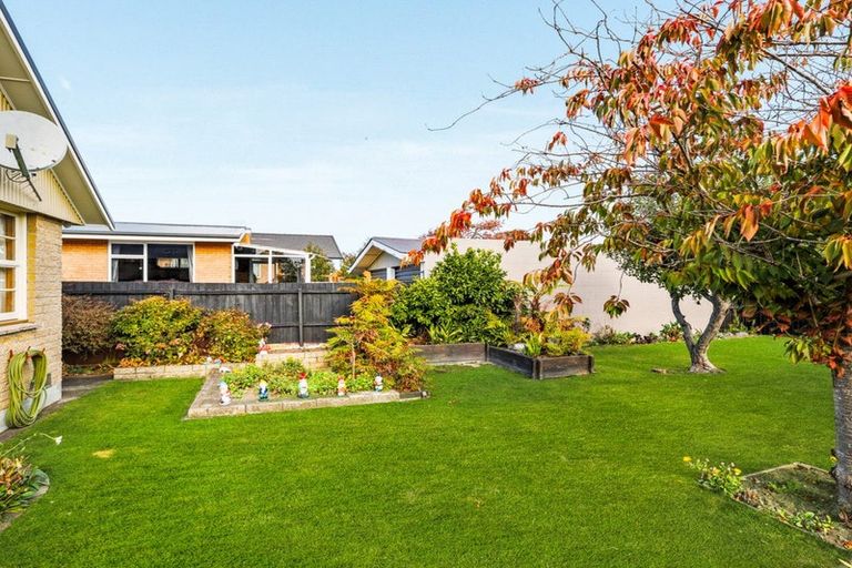 Photo of property in 77 Halberg Street, Dallington, Christchurch, 8061