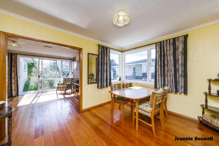 Photo of property in 28 Henare Street, West End, Palmerston North, 4412