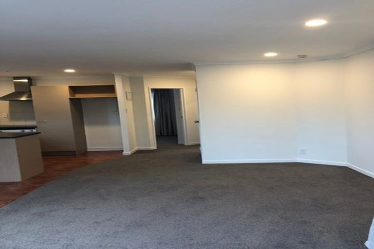 Photo of property in 18 Feeny Crescent, East Tamaki, Auckland, 2013