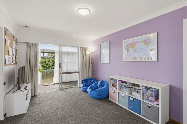 Photo of property in 28 Marlborough Street, Levin, 5510
