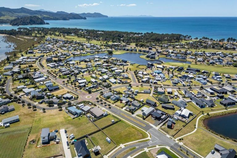 Photo of property in 174 Harbour Drive, Matarangi, Whitianga, 3592