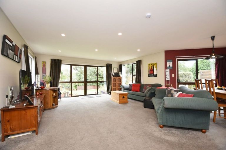 Photo of property in 32 Taiepa Road, Otatara, Invercargill, 9879