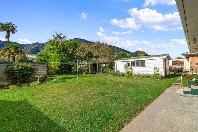Photo of property in 17 Carlton Street, Te Aroha, 3320