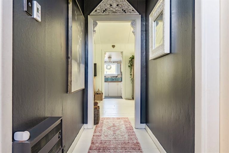 Photo of property in 7 Moore Street, Milton, 9220