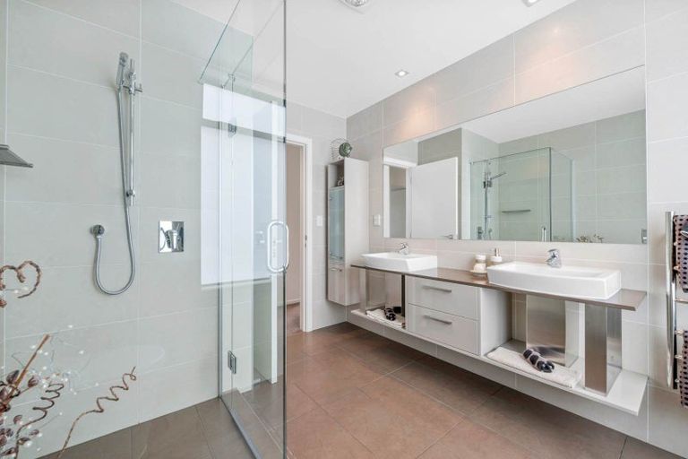 Photo of property in 81 Pine Harbour Parade, Beachlands, Auckland, 2018