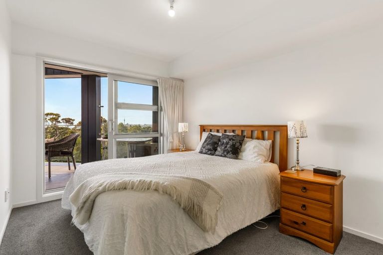 Photo of property in 6/270 Onewa Road, Birkenhead, Auckland, 0626
