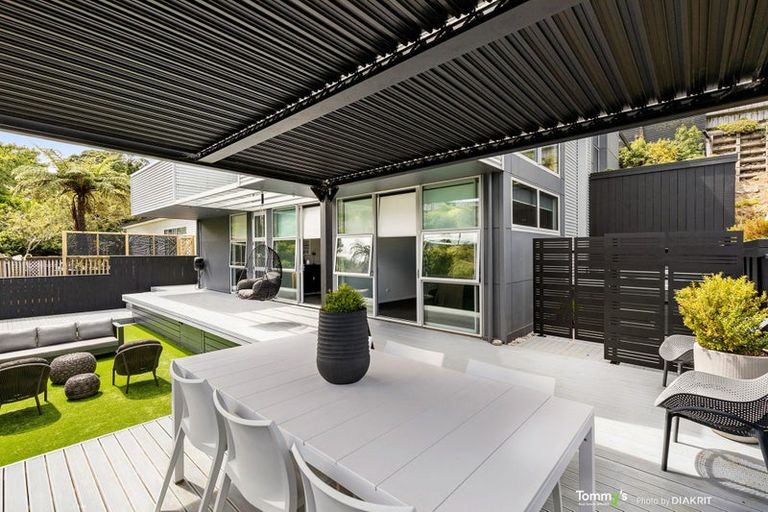 Photo of property in 43a Poto Road, Normandale, Lower Hutt, 5010