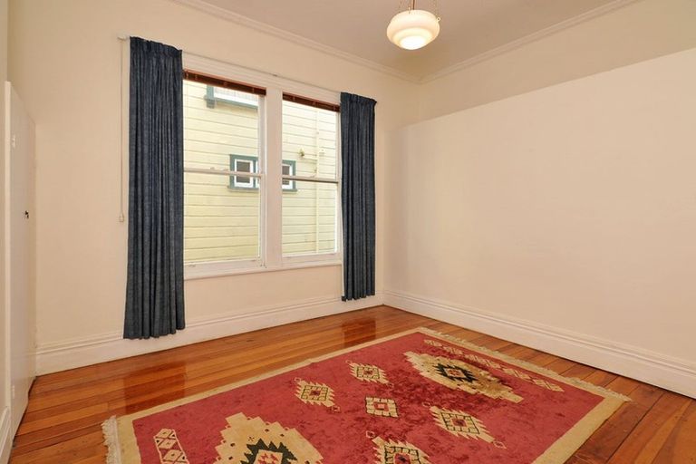 Photo of property in 9 Park Street, Thorndon, Wellington, 6011