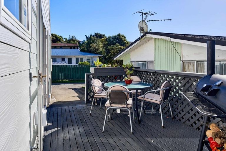 Photo of property in 13 Yarrow Place, Papakowhai, Porirua, 5024