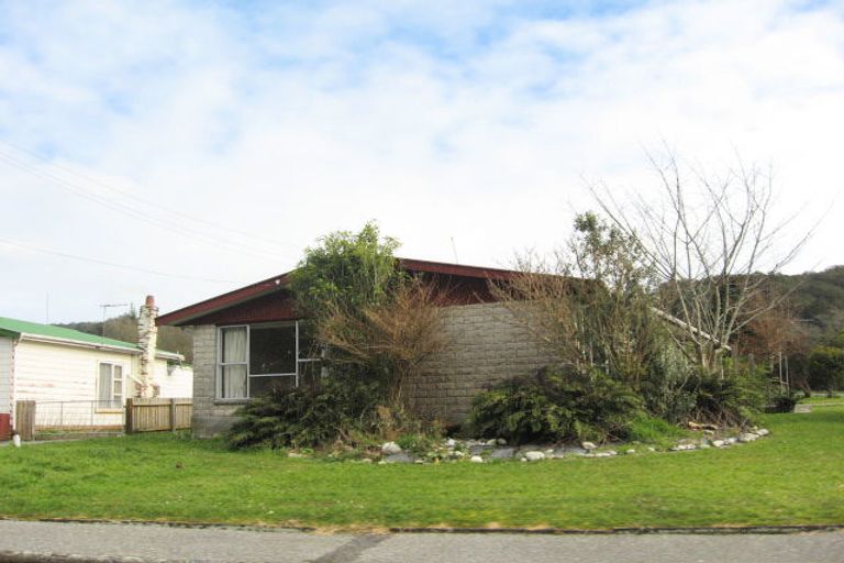 Photo of property in 1 Nile Street, Taylorville, Greymouth, 7805