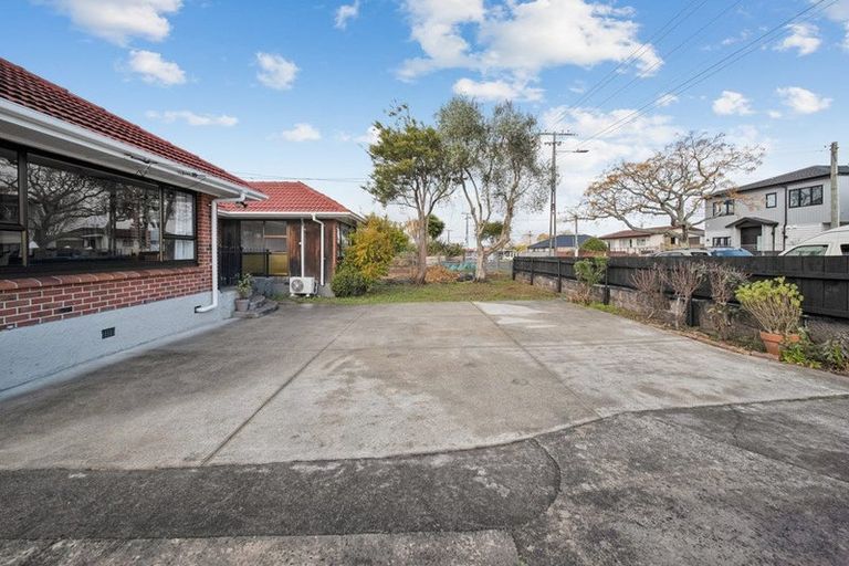 Photo of property in 3 Mckean Avenue, Manurewa, Auckland, 2102