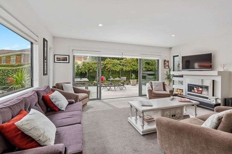 Photo of property in 2/3 Hart Road, Hauraki, Auckland, 0622