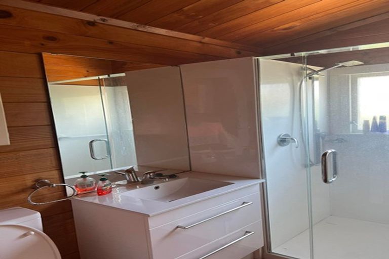 Photo of property in 12 Nisbet Terrace, Kinloch, Taupo, 3377