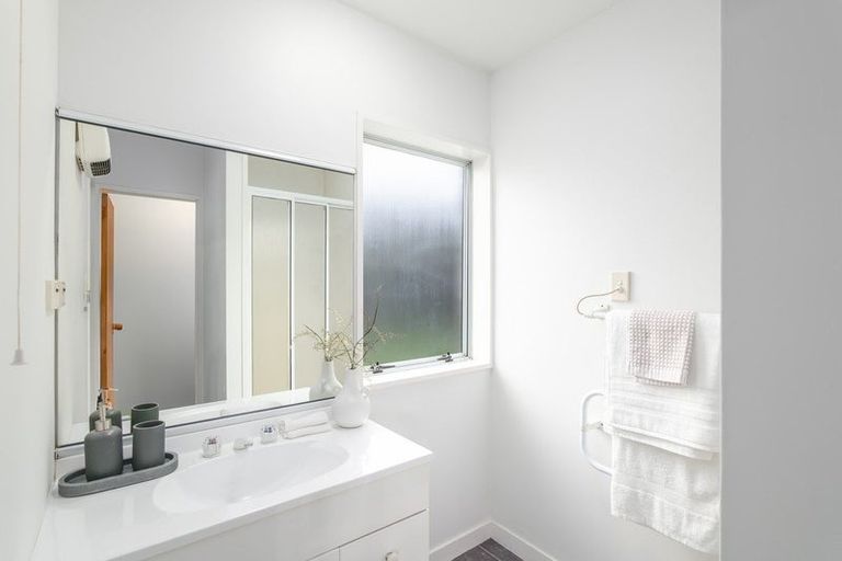 Photo of property in 18 Mendip Place, Casebrook, Christchurch, 8051