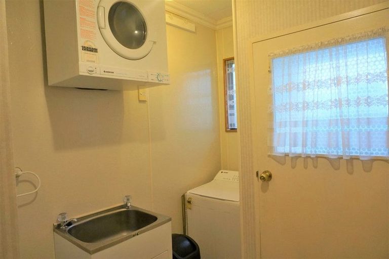 Photo of property in 71 Macmaster Street, Richmond, Invercargill, 9810