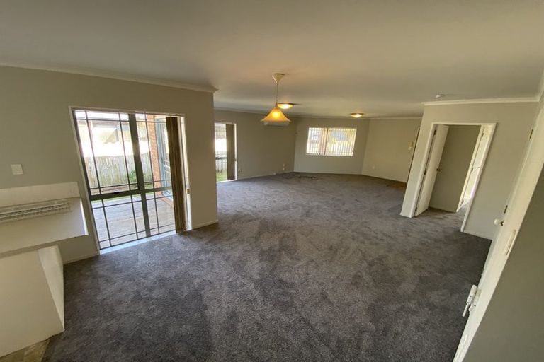 Photo of property in 8 Farmdale Court, Flat Bush, Auckland, 2019