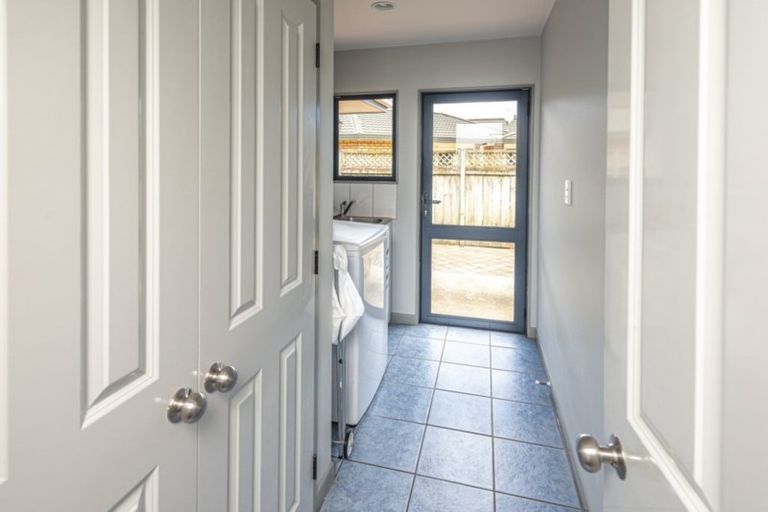 Photo of property in 43 Kakaho Drive, Tawhero, Whanganui, 4501