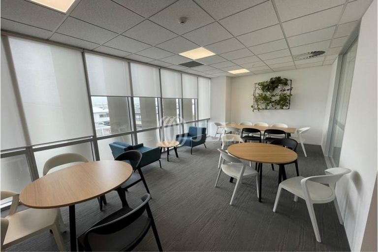 Photo of property in 1 Gallipoli Place, Flat Bush, Auckland, 2019