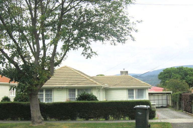 Photo of property in 9 Clyma Street, Elderslea, Upper Hutt, 5018