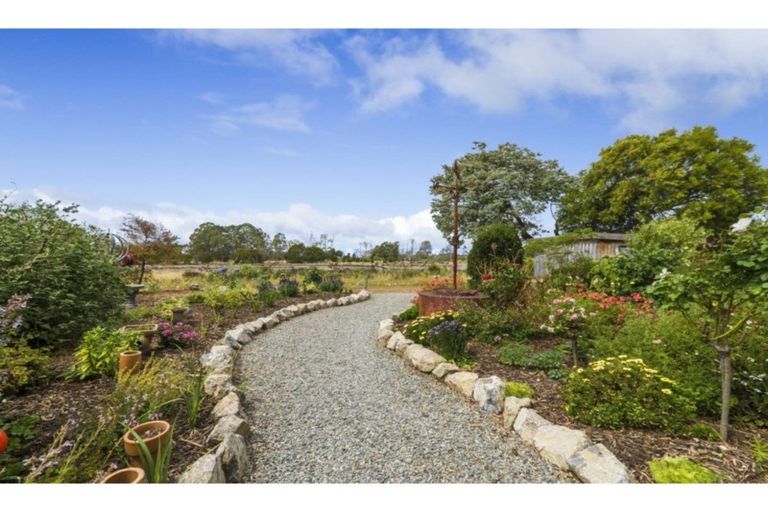 Photo of property in 12 Moreland Place, Mapua, 7005