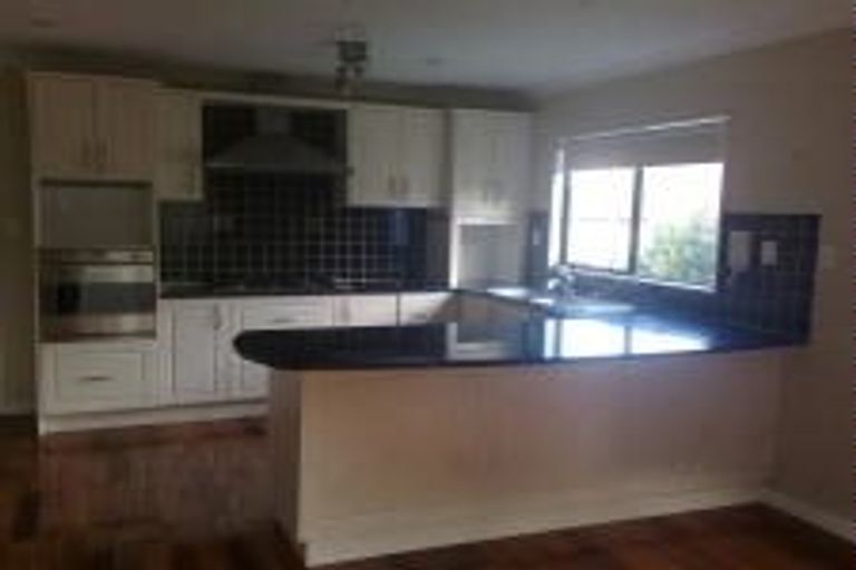 Photo of property in 30 Killybegs Drive, Pinehill, Auckland, 0632
