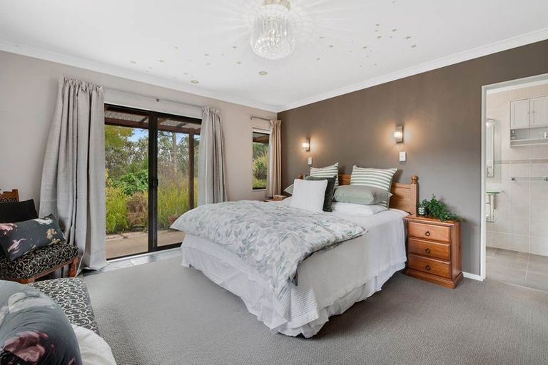 Photo of property in 30 Mccallum Drive, Sandspit, Warkworth, 0982