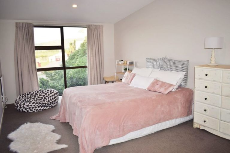 Photo of property in 3 Sylvia Way, Te Horo Beach, Otaki, 5581