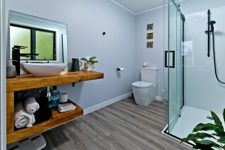 Photo of property in 125 Solar Road, Glen Eden, Auckland, 0602