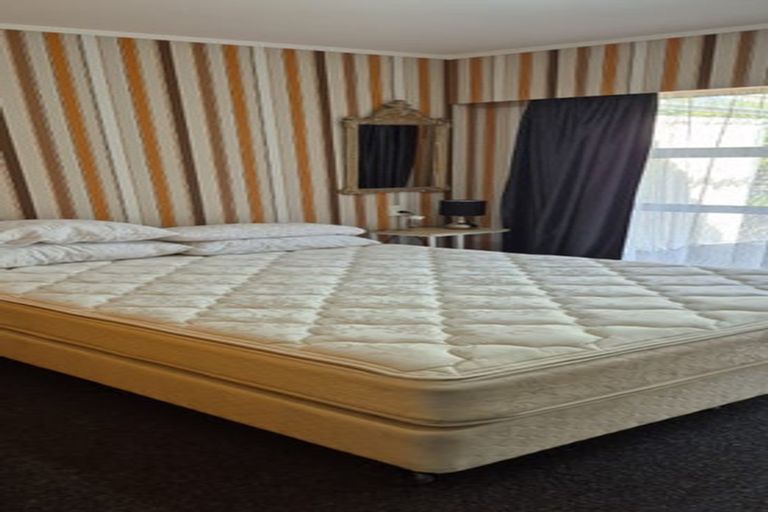 Photo of property in 44 Racecourse Road, Waiuku, 2123