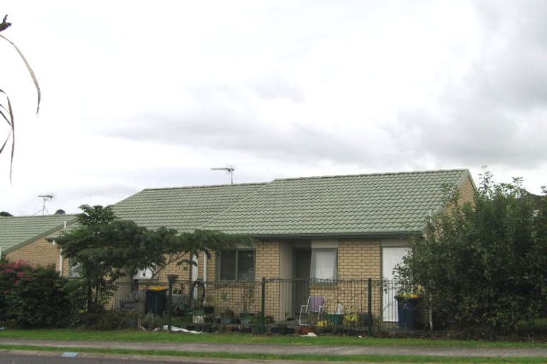 Photo of property in 19/25 Charlenne Close, Ranui, Auckland, 0612