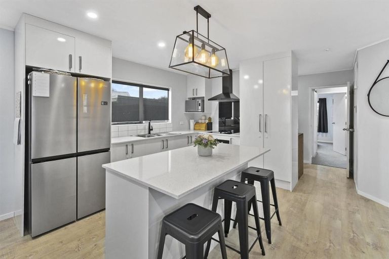 Photo of property in 13a Clarice Place, Takanini, 2112