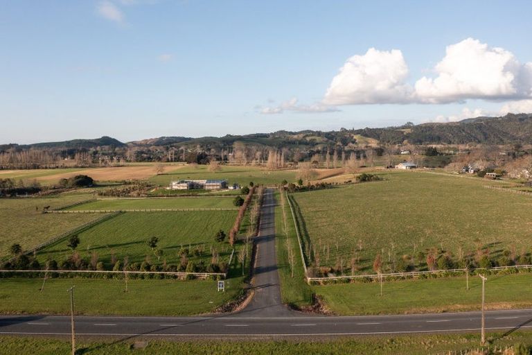 Photo of property in 150 Monument Road, Clevedon, 2582