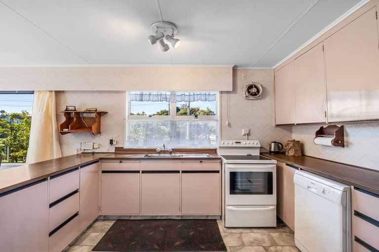 Photo of property in 11a Nikau Street, Tawhero, Whanganui, 4501