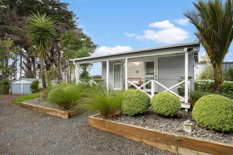 Photo of property in 603 Peak Road, Helensville, 0875