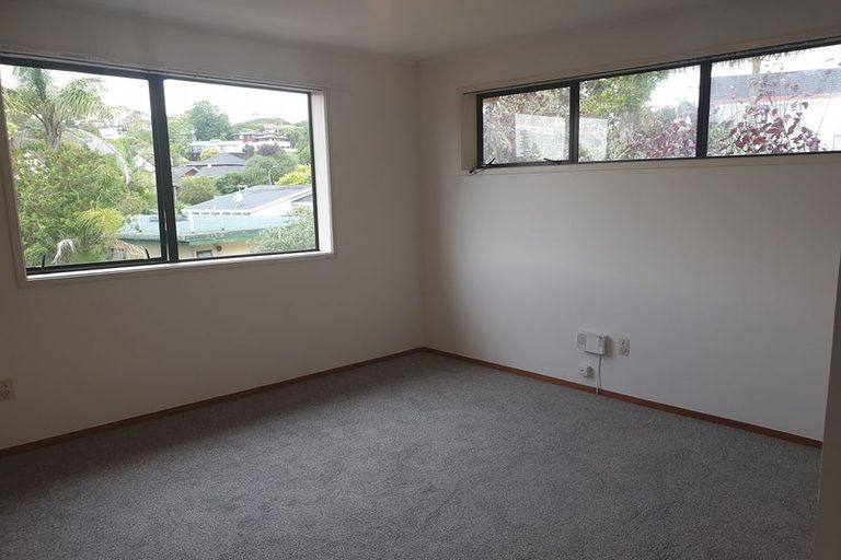 Photo of property in 3 Naviti Place, Browns Bay, Auckland, 0630