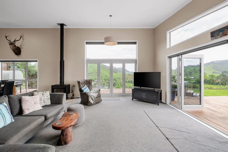 Photo of property in 39 Parker Road, Huntly, 3771