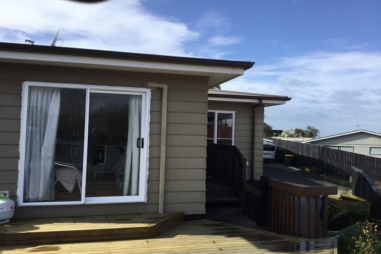 Photo of property in 77a Lynden Avenue, Hillcrest, Auckland, 0627